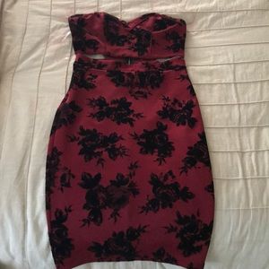 Windsor Red and Black Bodycon Rose Dress